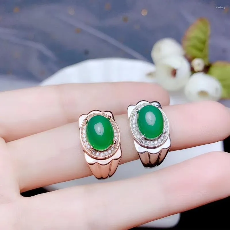 Cluster Rings Classic Green Chalcedony Gemstone Ring med silver för män prydnad/smycken man Power Masculine Selling Gift Style