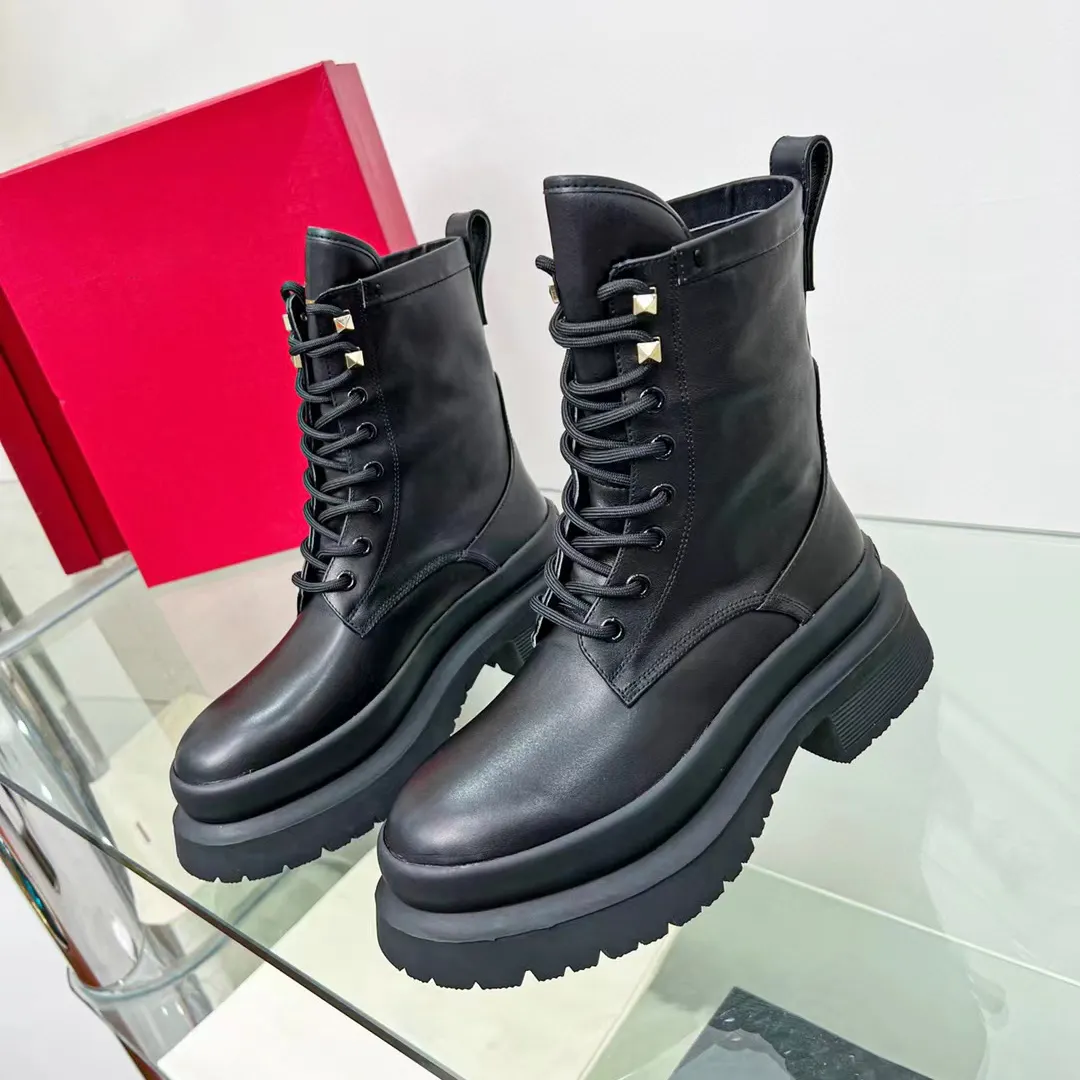 Valentine Martin Boots Tasarımcı Kadın Klasik Açık Ayakkabı Dantel Yukarı Ayak Bileği Kara Savaş Deri Botlar Platform Kamalar Sıcaklık Çok Yönlü Kar Kökleri 35-41