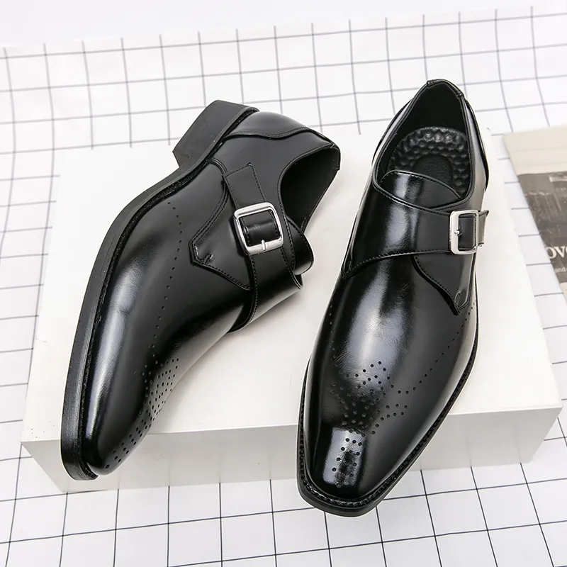 Klänningskor italienska klänningskor män bröllop festskor hög kvalitet casual loafer manlig designer platt skor zapatos hombre plus storlek 48 230718