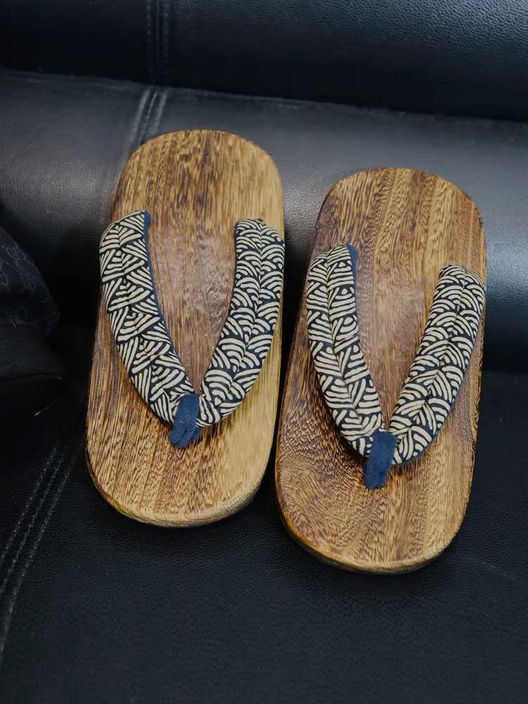 Slippers Japanese Wooden Clogs Men's Slipper Sandals Cospaly Costumes Summer Couples Slippers Wooden Thick Bottom Flip Flops Garden Shoes L230718