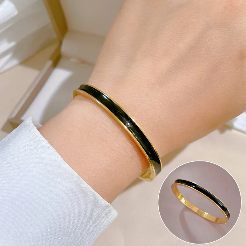 designer Bracelet titanium steel bracelet Luxury mens and womens 18K gold silver plated fashion popular do not fade bracelet trend stainless steel accessories