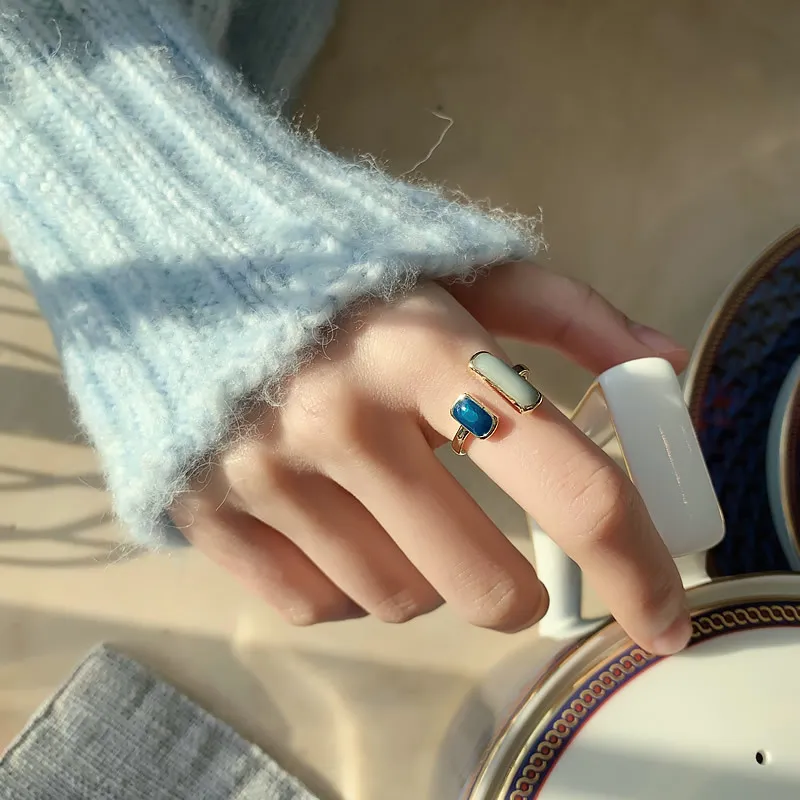 Anéis abertos retrô românticos franceses combinando com esmalte azul para mulheres Anel de dedo de luxo ajustável Novas joias da moda