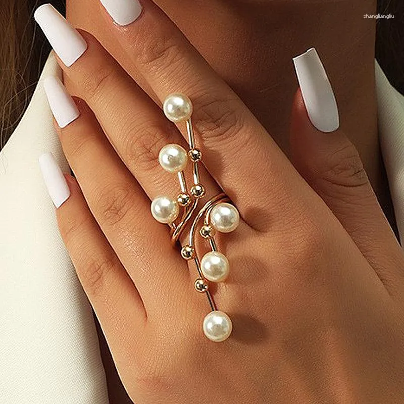 Cluster-Ringe Margarite Französisch Romantischer Perlenring Damen Personalisierte übertriebene geometrische Mode Senior Bankett Schmuckzubehör