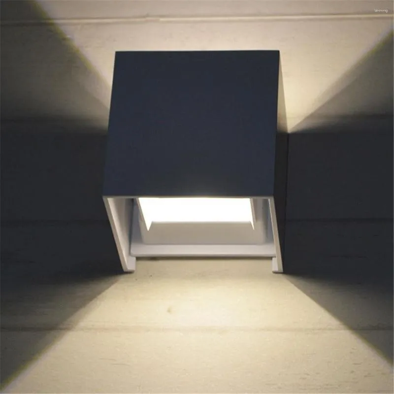 Lampada da parete moderna LED Camera da letto Soggiorno Sconce Lights Lighting Comodino Headed Home Up Down Light Fixture