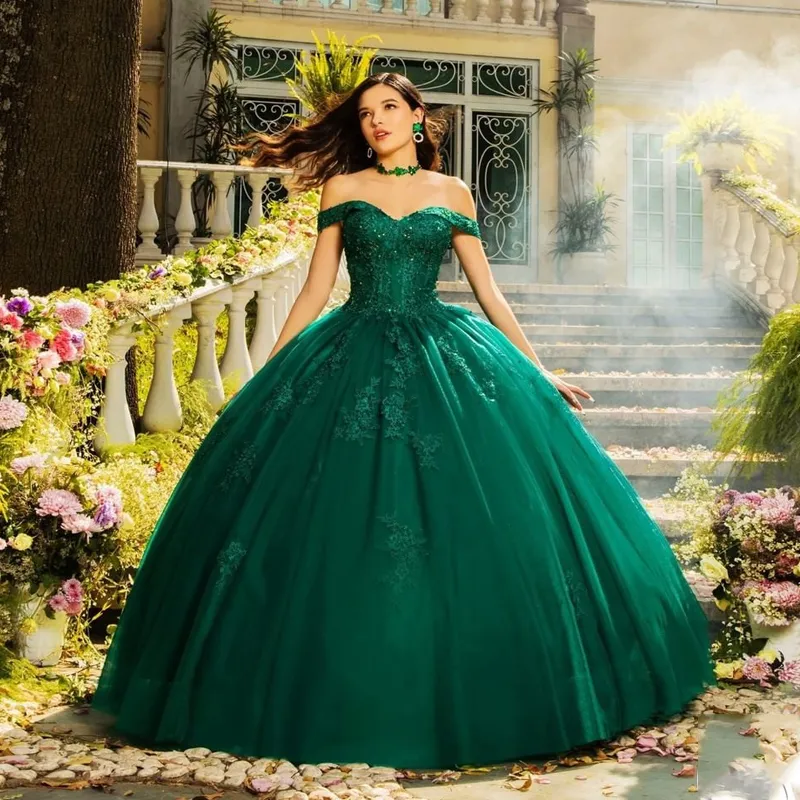 Klasik Emerald Green Quinceanera Elbiseler Dantel Aplikler Tatlım Beading Tül Balo Kıyafetleri Prom Dress Vestido De Anos Özel Artı Boyut Özel Ocn Giyim