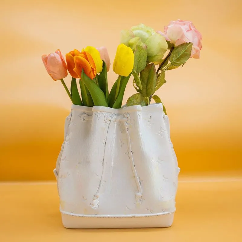 Ny enkel handväska Vase Creative Fashion Living Room Entrance TV skåp Torkade blommor och blomkruka