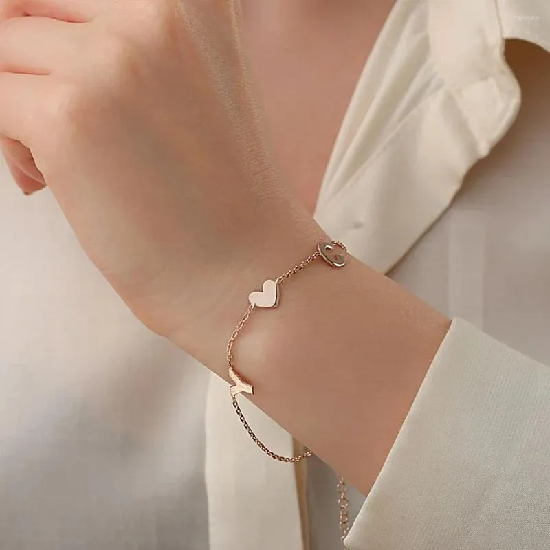 Charm Armbanden Custom 2023 Klassieke 26 Beginletter Vrouwen Armband Mode Roestvrij Stalen Ketting Voor Sieraden Gift