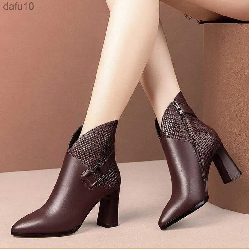 New Fashion Primavera / Autunno Ankel Boots per le donne ZIP Scarpe a punta da donna Stivali casual Designer Brand Luxury Scarpe da donna Retro L230704