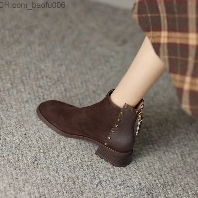 Boots New Autumn Boots Women's Cashmere Leather Shoes Women Square Square Thervby High Heels Women's Boots Winter Rivet Zipper Modern Boots Z230719