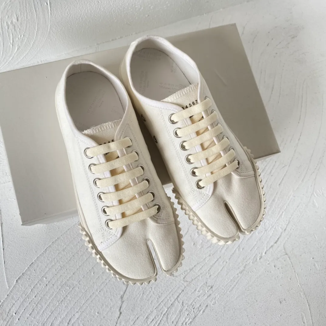 DHgate.com:Woman maison mihara yasuhiro Shoes Men Low Top
