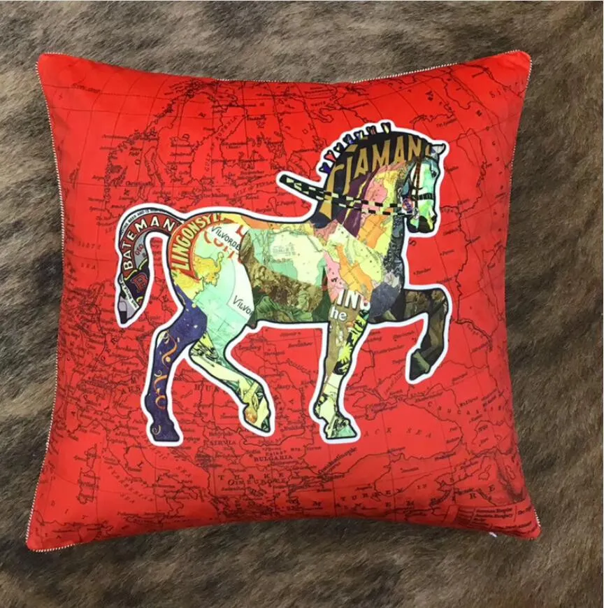 Lyx 45*45 cm kuddfodral med Tassel Super Soft Velvet Double-Sided Printing Horse Designer SOFA CUSHION COVERS Kudde 2023071903