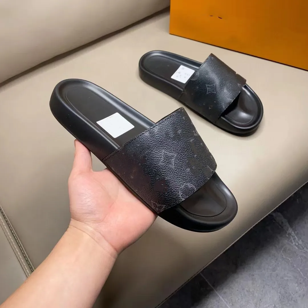 Tasarımcı Mule Waterfront Erkekler Kadın Slayt Sandalet Tasarımcı Ayakkabı Lüks Slide Yaz Moda Geniş Düz Sligansal Kalın Sandalet Slipper Flip Flops