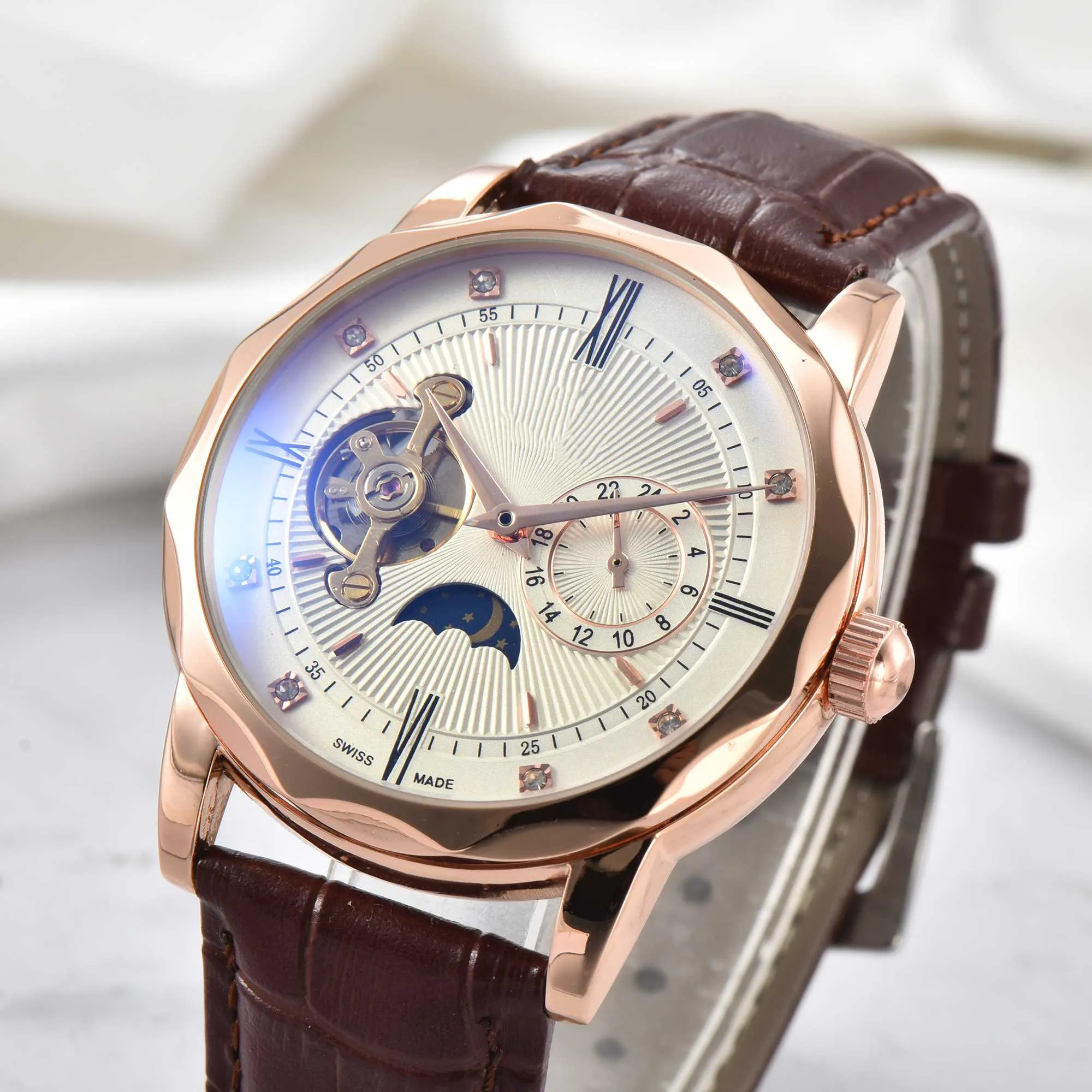 Nowy najbardziej ekonomiczny klasyczny ruch mechaniczny zegarek luksusowy designerski zegarki luksusowe zegarki sportowe bez pudełka
