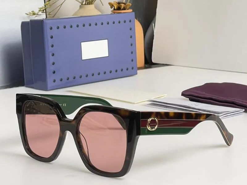 Luxury Square Sunglasses - Designer Eyewear for Men & Women  display picture 1