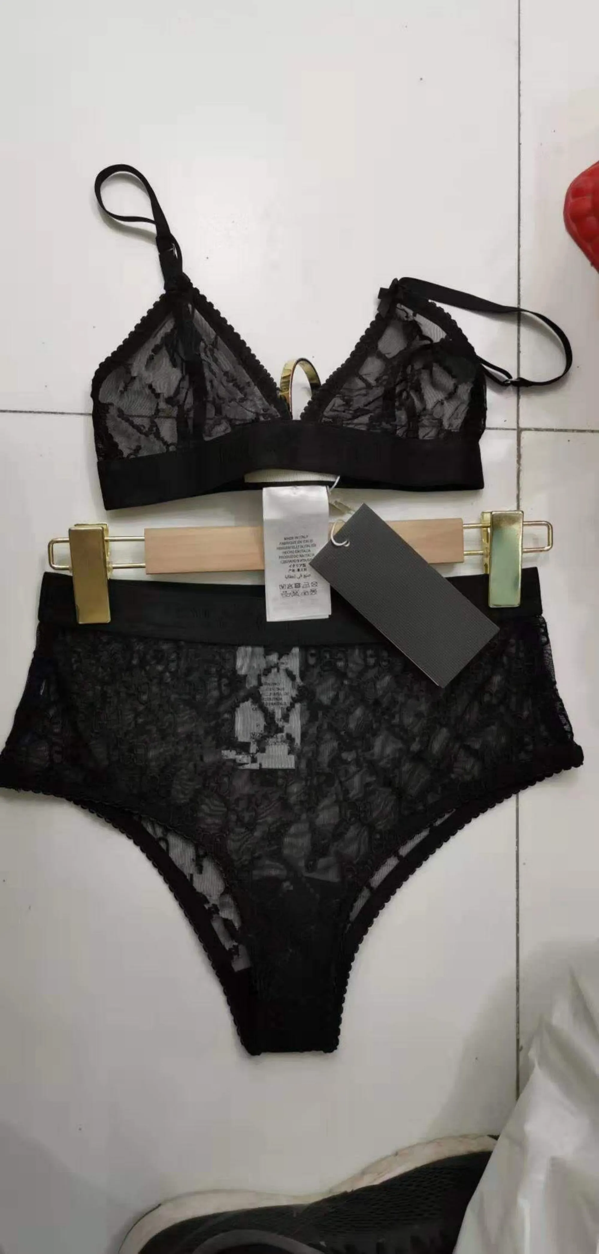 Calcinha feminina design de moda europeia conjuntos de sutiã feminino sexy gaze renda bordado espaguete cinta bustier colete e shorts calcinha twinset lingerie roupa interior