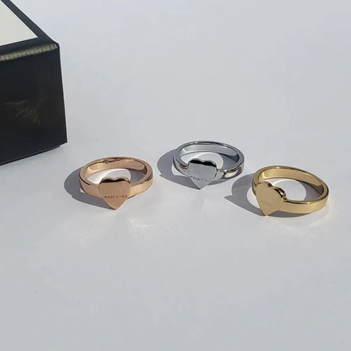 Bagues de bande Fabriqué en Italie Original de marque graver G coeur Bague 18K Or Argent Rose Titane Acier Lettre Anneaux Femmes Hommes Designer Amoureux Bijoux De Mariage Dame