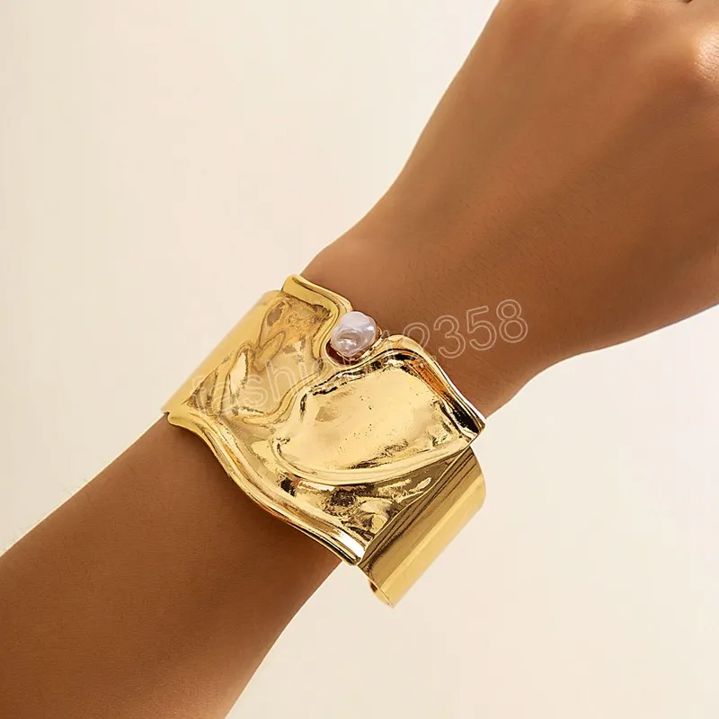 Metal Imitation Pearl Wide Cuff Bangles Vintage Gold Color Irregular Bracelets Bangles For Women Gift New Jewelry