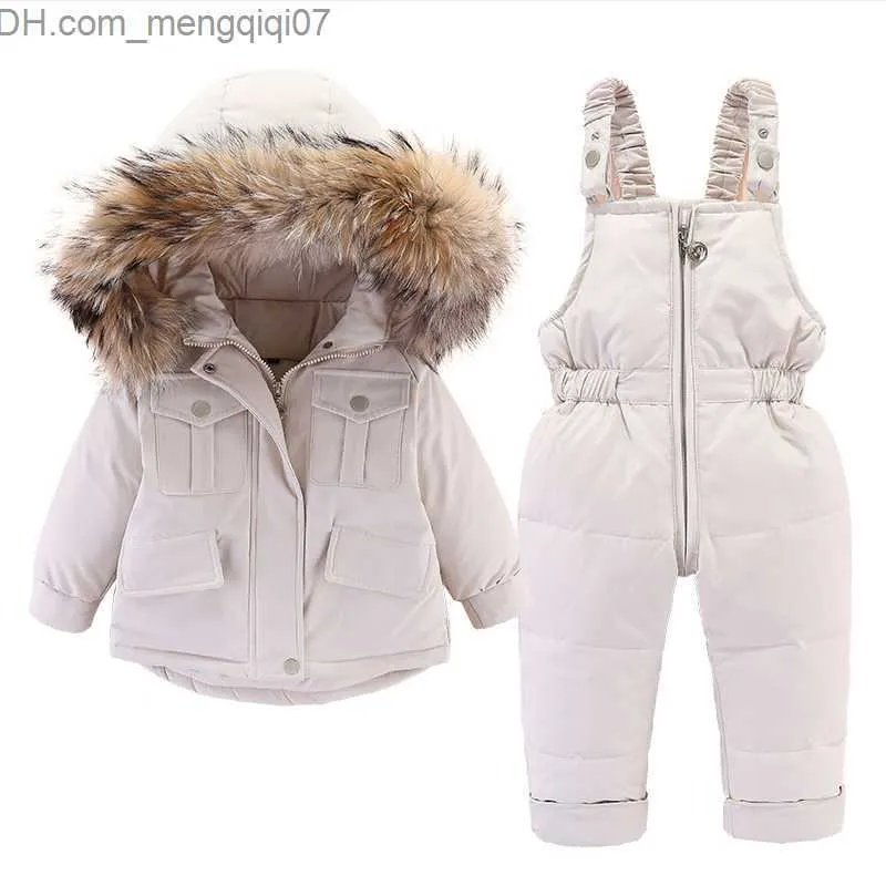 Abrigo de plumón Chaqueta de invierno para niña de 2 piezas y mono para niños con chaqueta de cuello de piel gruesa y cálida Z230719