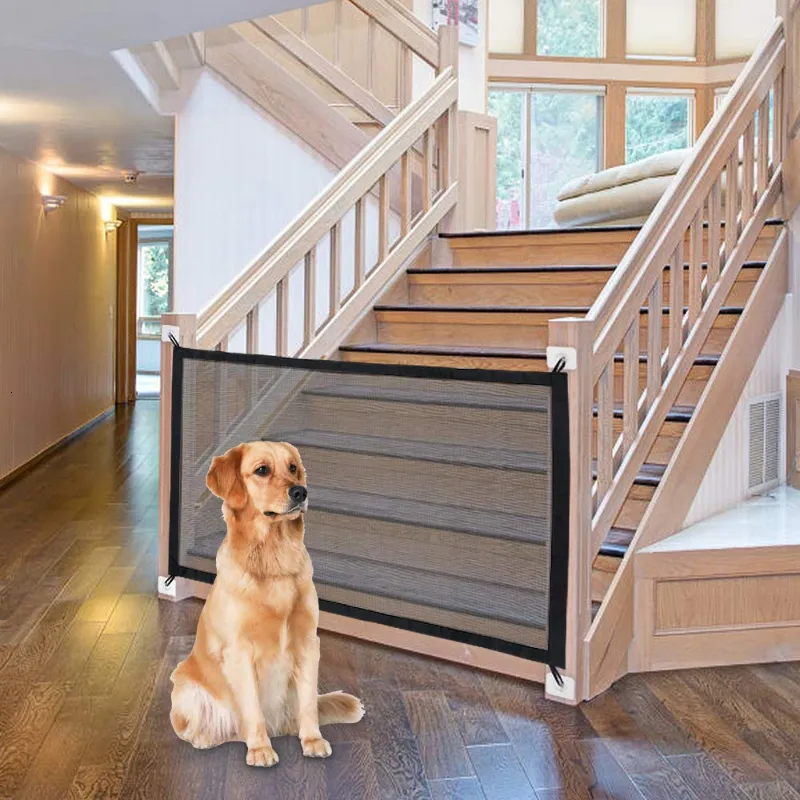 الكلاب الإلكترونية الأسوار الإلكترونية Pet Dog Gate Network Stairs قابلة للطي شبكية شبكية قابلية للتنفس سياج الكلب سلامة الطفل حاجز PET PLAYPEN مقالات 230719