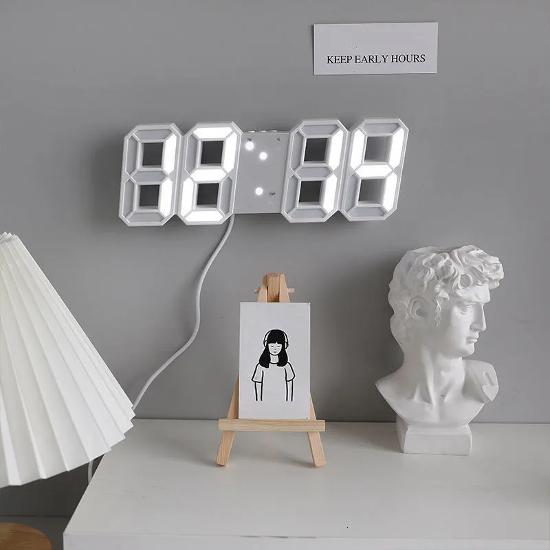 Relógios de parede 3D LED Relógio digital Decoração de parede Modo noturno brilhante 3 Alarmes Relógio de mesa eletrônico 12/24H Relógio de parede para sala de estar Relógio LED 230718