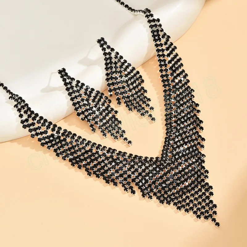 Fashion Black Crystal Stone Kwastje Zilveren Ketting Oorbel voor Vrouwen Bruiloft Sieraden Diepe V Sleutelbeen Keten Geometri Sieraden Gift