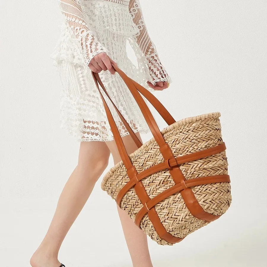 Outras Bolsas Primavera/Verão Bolsa Feita à Mão em Tecido de Palha Grande Capacidade Um Ombro Bolsa em Tecido Rattan Handheld Bolsa Feminina para Férias na Praia Bolsa Feminina 230719