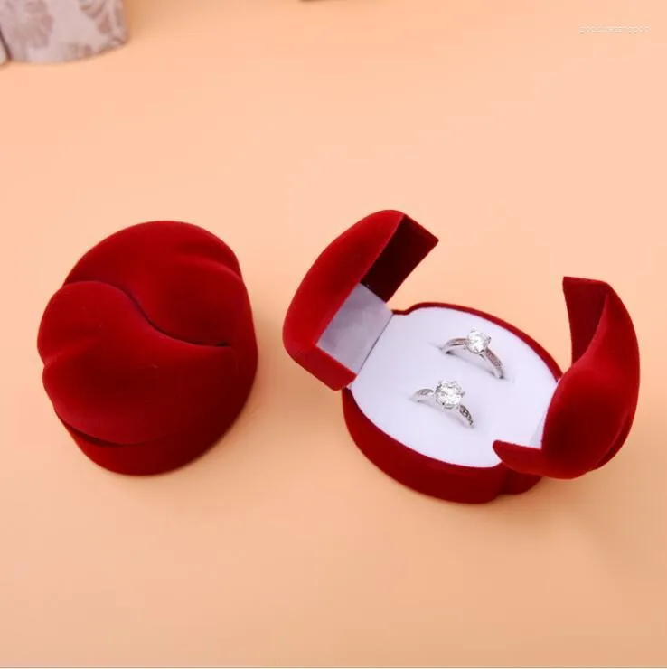 Takı Torbaları Kırmızı Kadife Kutu Kalp Şeklinde Nişan Düğün Çift Yüzük İki Tutucu Ekran Ambalaj