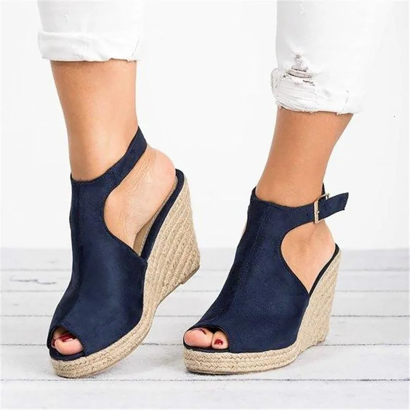 Scarpe ad alta piattaforma più dimensioni Donne Wedge 35-43 tacchi estivi zoccoli sandali femminili sandalias de mujer 230718 829 's