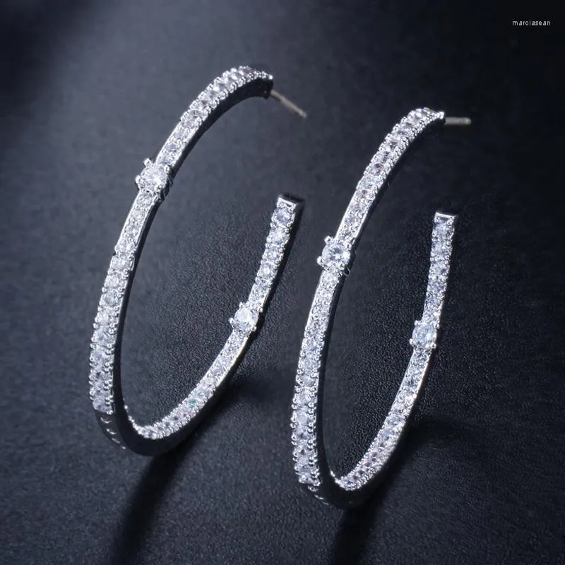 Kolczyki obręcze Trzygracje eleganckie błyszczące sześcienne cyrkon srebrny kolor Mały cienki okrągły kolczyk dla kobiet elegancka biżuteria imprezowa E0036
