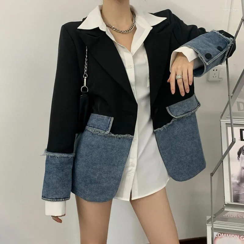 女性用ジャケットプラスサイズのゆるいデザインオフィスの韓国語バージョンレディーターンダウンカラープリントパッチワークシングル胸デニムスーツジャケット