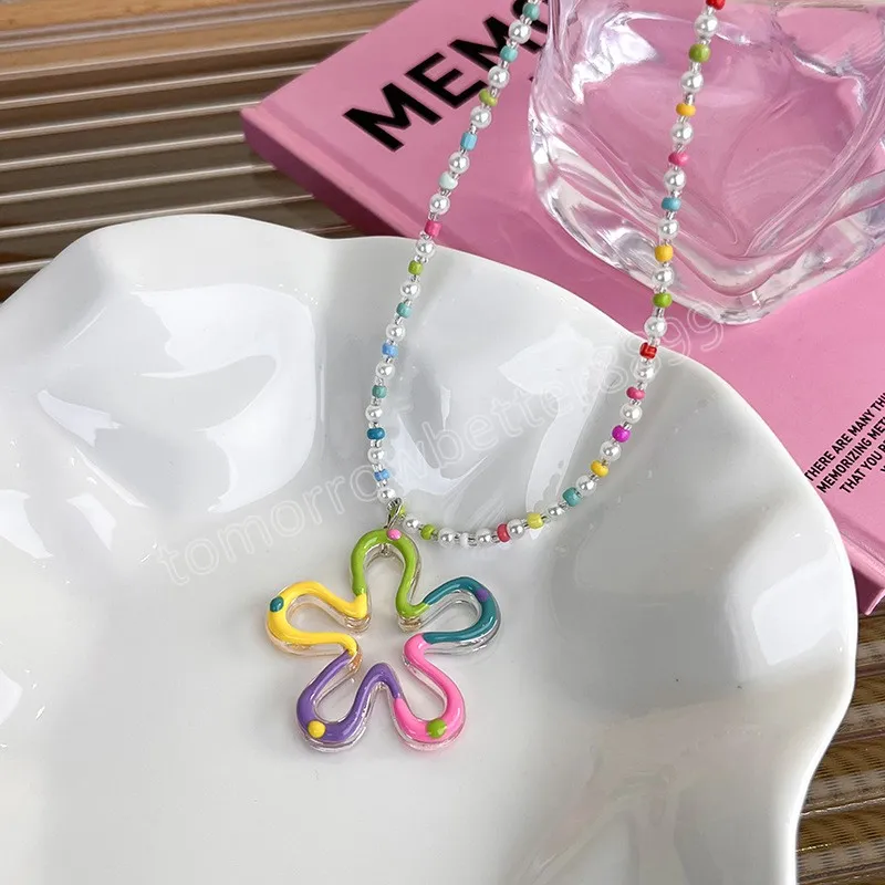 Perles de verre colorées fleur pendentif collier pour femmes filles bonbon sucré couleur à la main perlé géométrique clavicule collier cadeaux