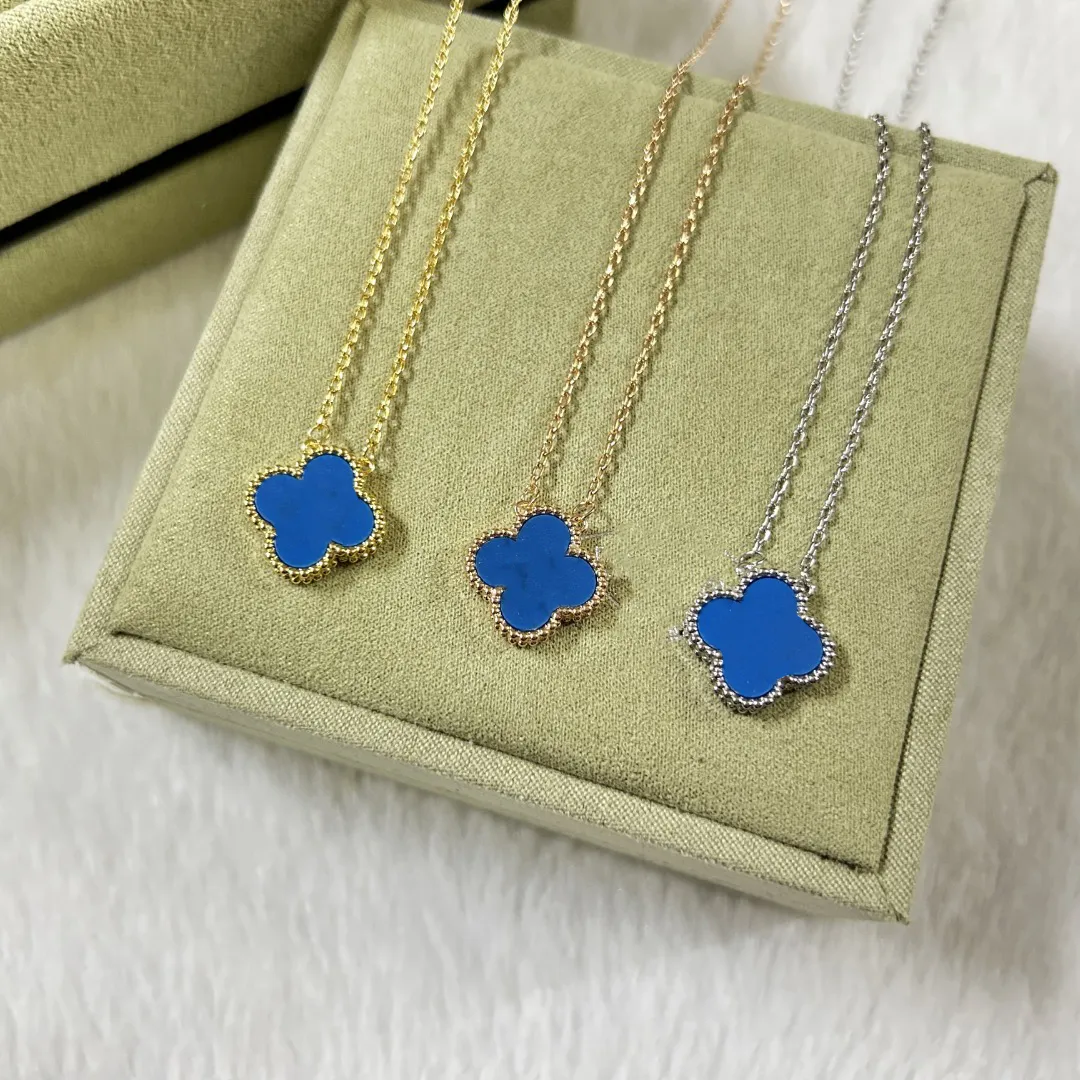 DesignerLuxurys Ketting Klavertje Vier Kettingen Vrouwen Ketting Paar Sieraden Vrijetijdsstijl Gepersonaliseerde Zacht Emaille Gegraveerd Klassiek Sleutelbeen