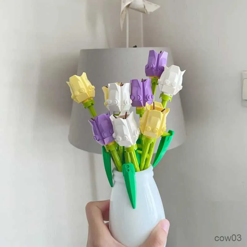 Блоки Tulip Flower Creative Diy Plant Букет кирпичный фиолетовый бессмертный строительные блоки изысканные украшенные цветочные набор подарки для детей R230720