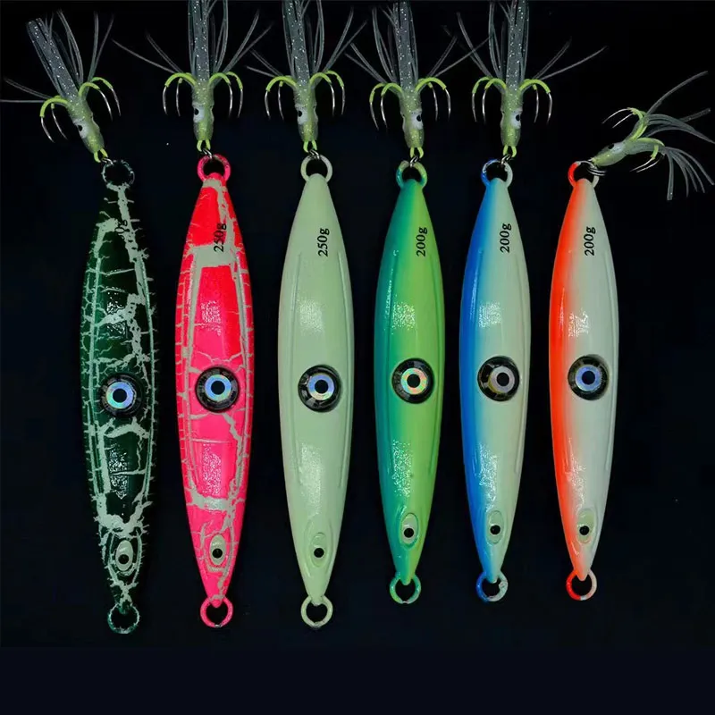 Glow-in-the-dark iron plate sea fishing boat fishing knife bait glow-in-the-dark with light keel reinforced flash Glow-in-the-dark (bare board +with squid four book hook)