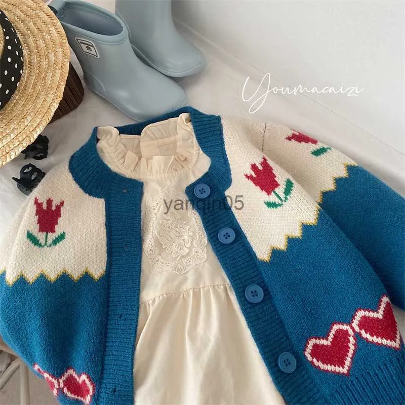 Pull Automne 2022 Nouveaux Enfants Portent Des Filles Fleur Chandail Enfants Doux Rétro Cardigan Veste Fille Cardigan Chandail O-cou Point Ouvert HKD230719