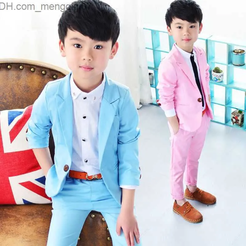 Completi di abbigliamento Ragazzi Abiti scolastici formali Smoking per feste per bambini Abito Blazer + Pantaloni 2 pezzi Abiti per ragazzi Neonato Abiti primaverili per 3 4 5 6 7 8 Anno Z230719