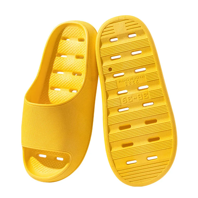 Nieuw type pantoffels voor vrouwen in de zomer Thuis Binnen Antislip Badkamer Douche Paar met dikke zool Lekkende en koele pantoffel buiten Grijs Groen Zwart