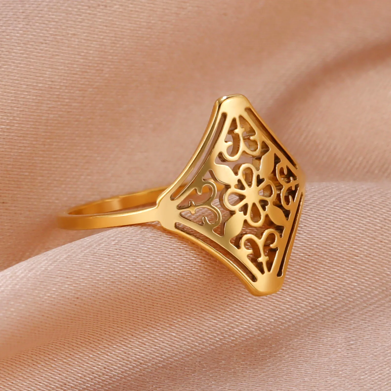 Skyrim Vintage Filigree Flower Ring Женщины элегантные из нержавеющей стали золотые кольца обручальные кольца ювелирные украшения День святого Валентина подарок