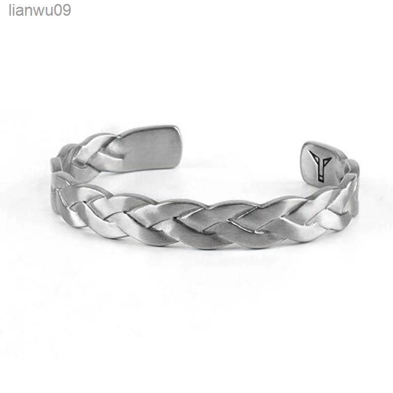 Utsökt silverfärgflätad randig armband öppningsmässigt Justerbart armband Retro Trend Men's Armband Jewelry Gift L230704