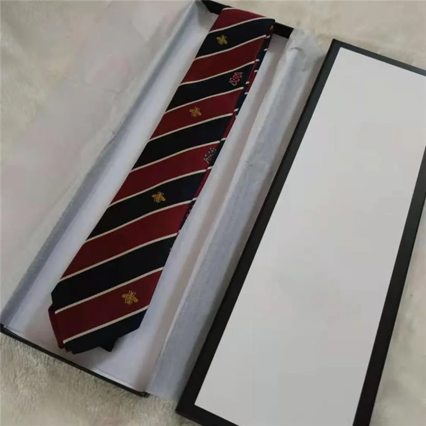2021 Styliska herrband 8 0cm Silkband Högkvalitativt garnfärgat siden Silk Tie Brand Mäns affärsgips Randig slips presentbox222m