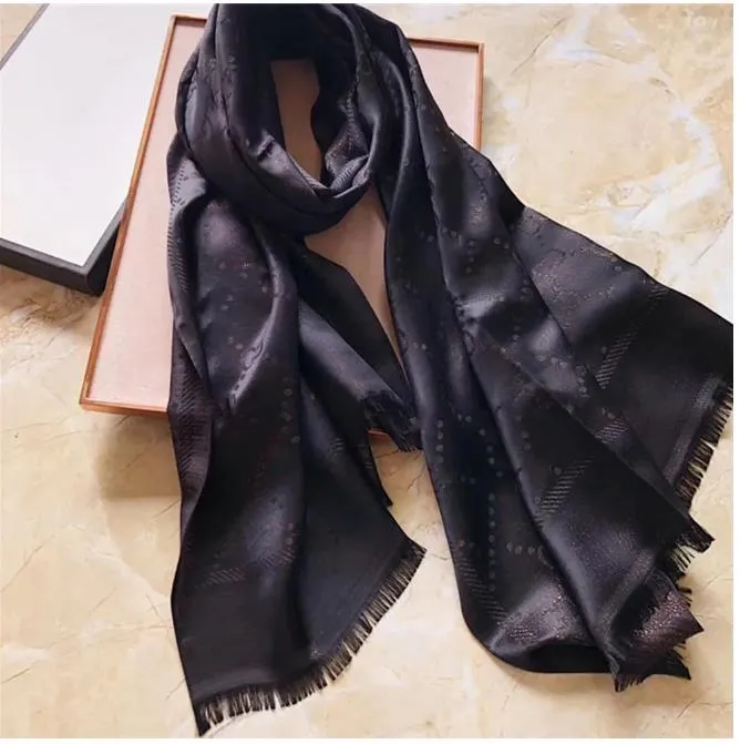 Sciarpa di seta da donna Uomo Designer Lettera intera Stampata Sciarpe Morbide pashmina Avvolge con etichette Autunno Inverno Scialli lunghi 180x70CM