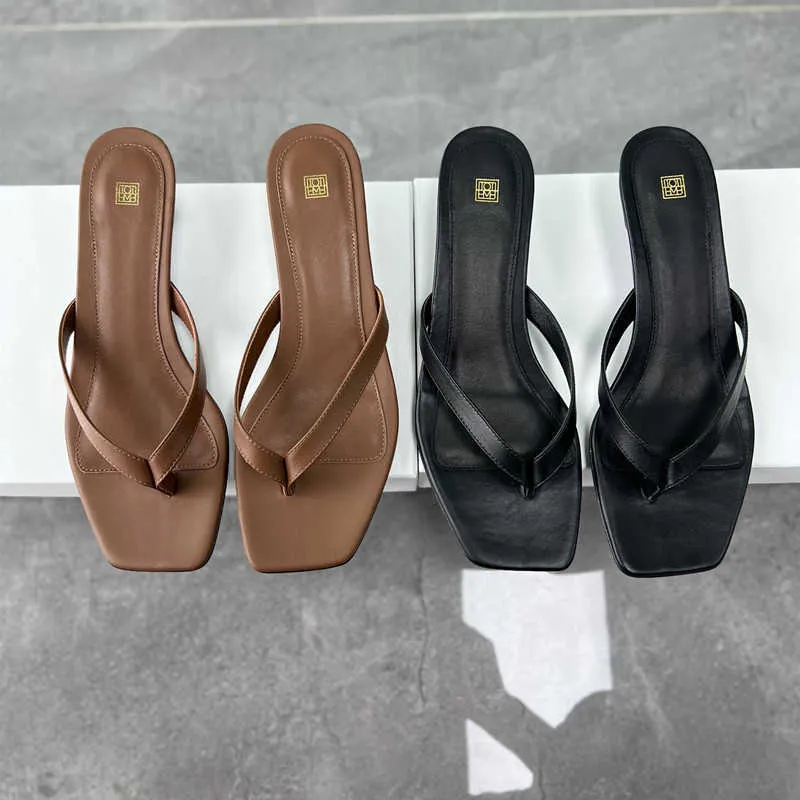 Toteme Designer Shoes Ins sal do salto chinelos de couro gatinho de dedo do pé da moda Sandálias chinelas de renda Flips-flops
