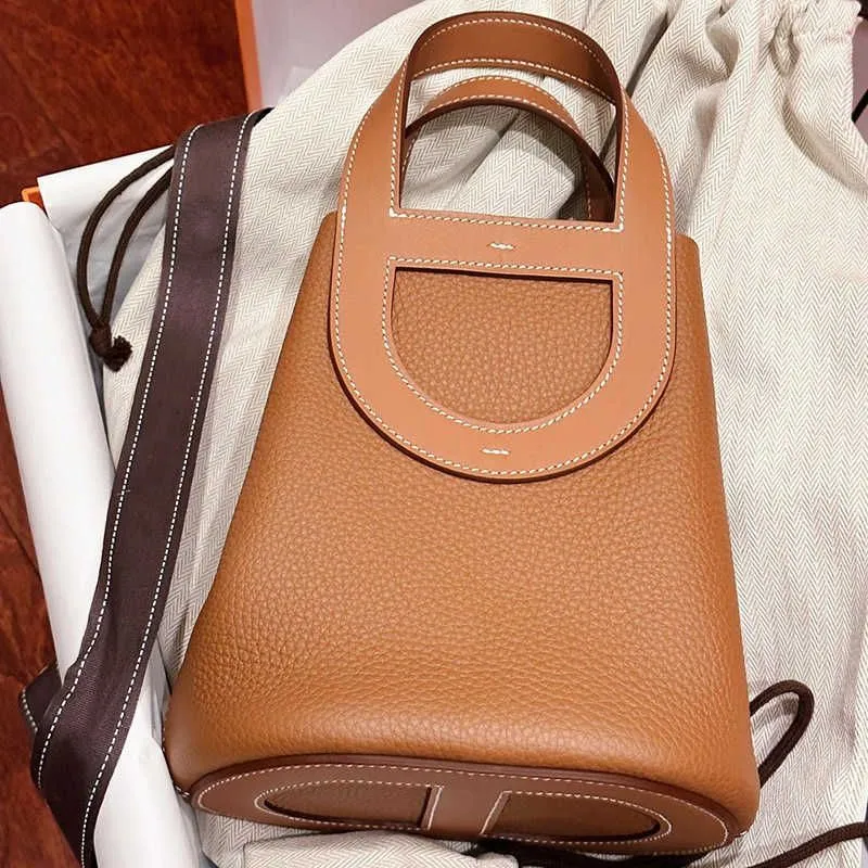 fashion bag luxury women's designer tote Women's Bag leather Lock Picotin Head Layer Bucket bag Package portable Cross body