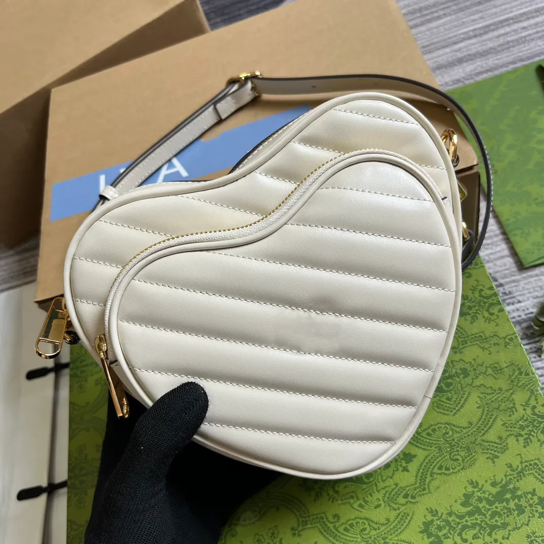Дизайнерские сумки 10A зеркал качество любви в форме сердца роскошные мини -мини -сумки для плеча модные сумки по кроссту