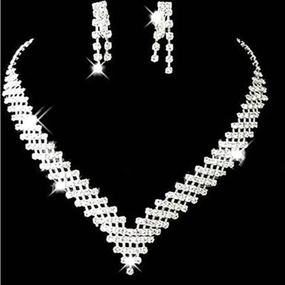 Set di gioielli da sposa economici per ragazze Orecchini per ragazze Collana di cristalli Accessori per strass per feste di Natale formali I più venduti278m