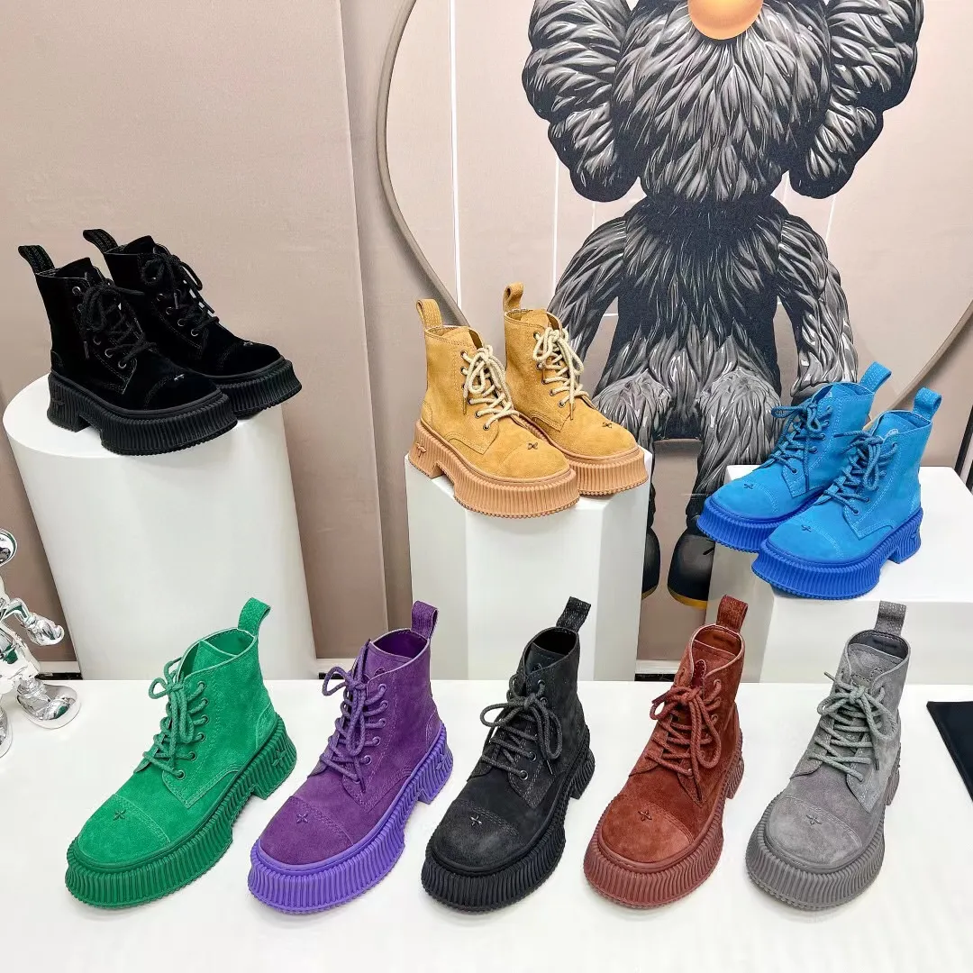 مصمم أحذية البوصلة مصمم الخريف Winter Women Round Head Platform Boots Fashion Leather Leather عالية الجودة من الحذاء في الكاحل 35-41