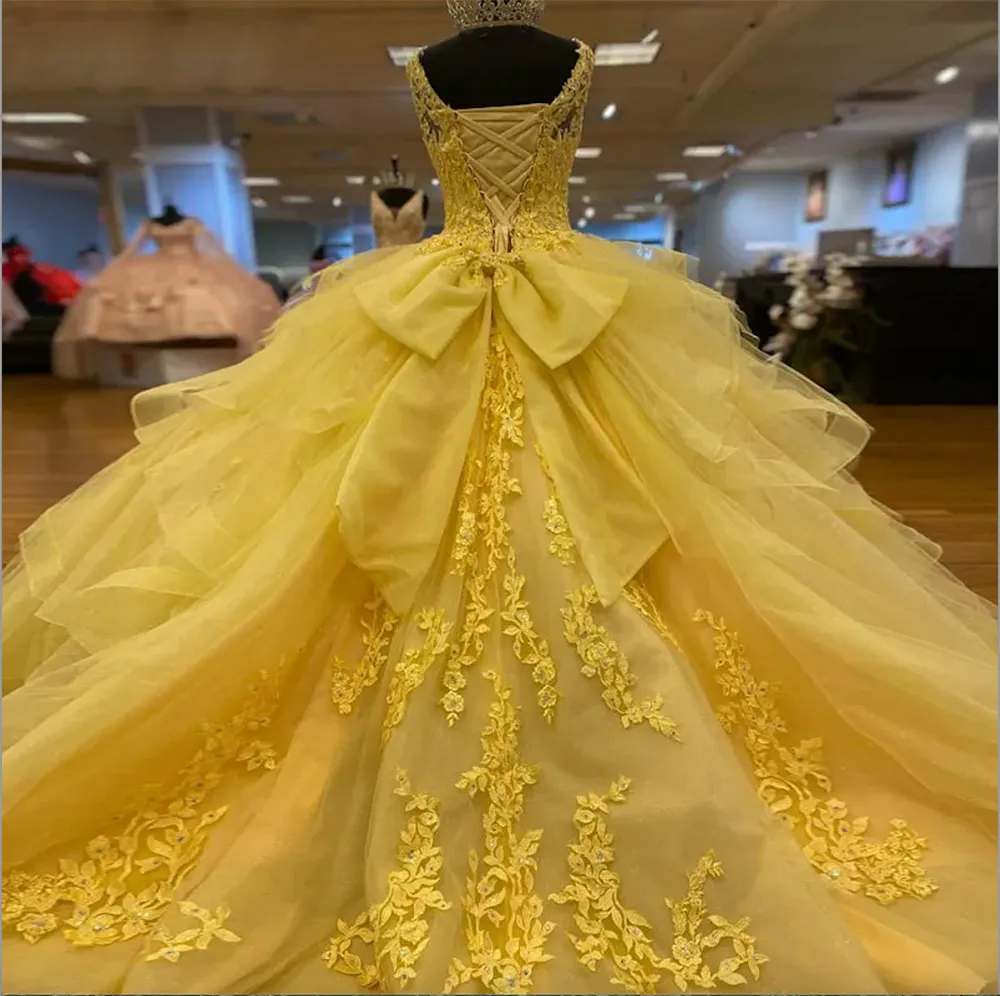 Charro Yellow Quinceanera Dresses V Neck Lace Applique Sweet 15 Gowns Ruffles Tier Ball Gown Junior Birthday Party Dress 2023