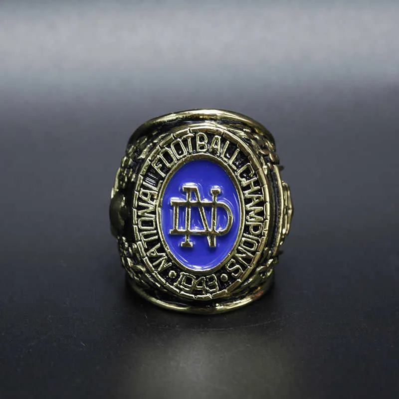 NCAA 1943 Notre Dame Championship Ring anpassad