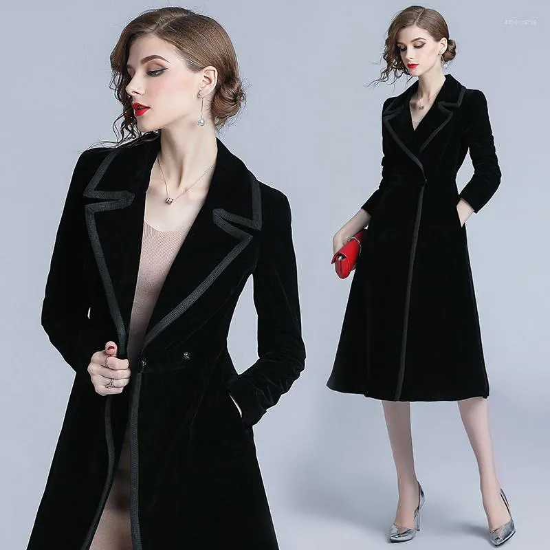 Trench da donna 2023 Autunno Inverno Cappotto in velluto Donna Abrigo Mujer Lungo elegante con intaglio Outwear Cappotto femminile Slim Cardigan nero