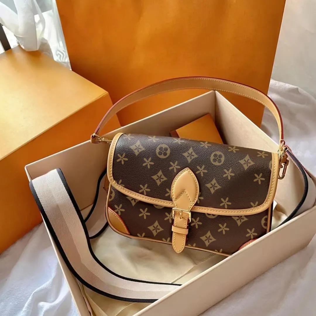 borse da uomo firmate da donna M45985 M46386 borsa diane baguette in pelle pochette busta classica borsa a tracolla patta borsa tote luxurys sotto le ascelle palestra pochette borse a tracolla